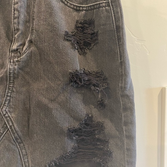 Hollister Black Jean Skirt Size 1 Ultra High Rise - Picture 4 of 7